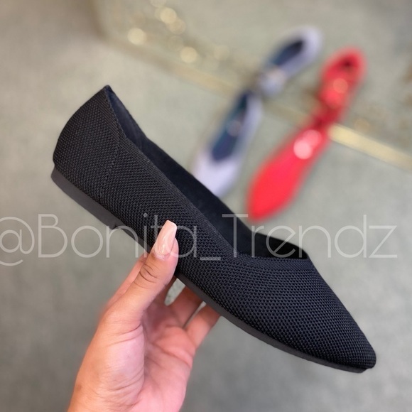 Black Pointed Toe Knitted Ballerina Slip-On Flats - Picture 8 of 10